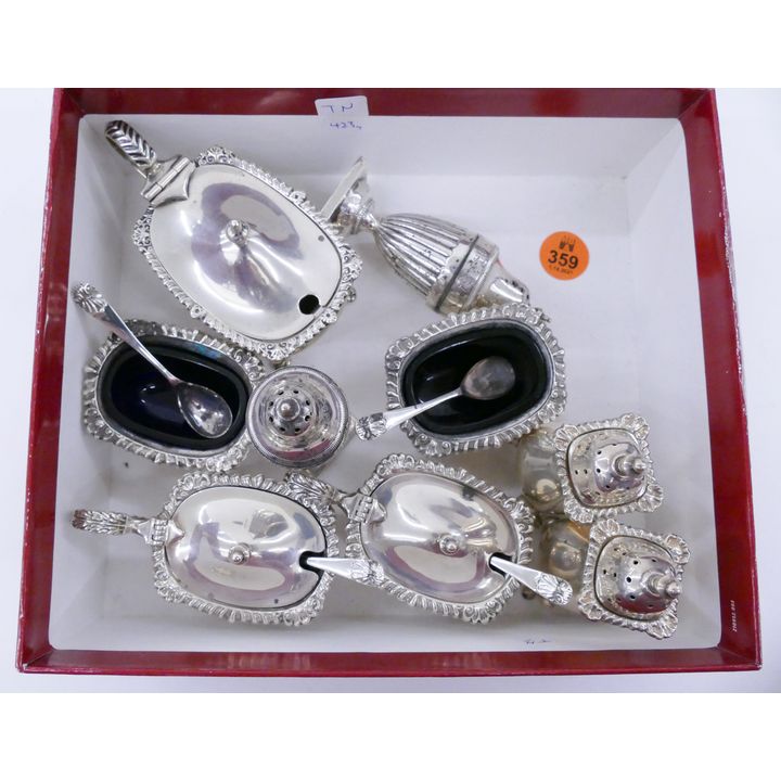 Box English Sterling Salt Dishes Etc- 423g