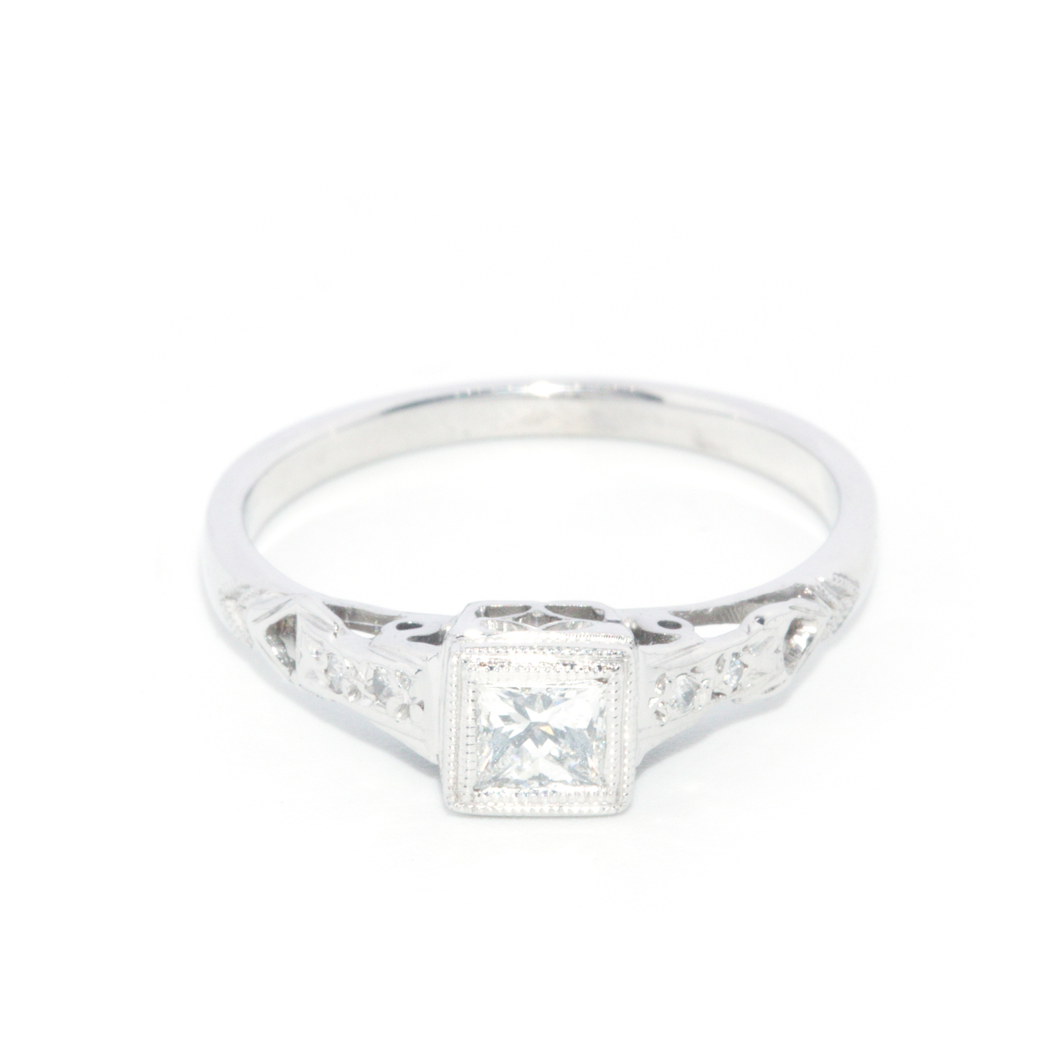 Vintage 18ct Gold Diamond Ring