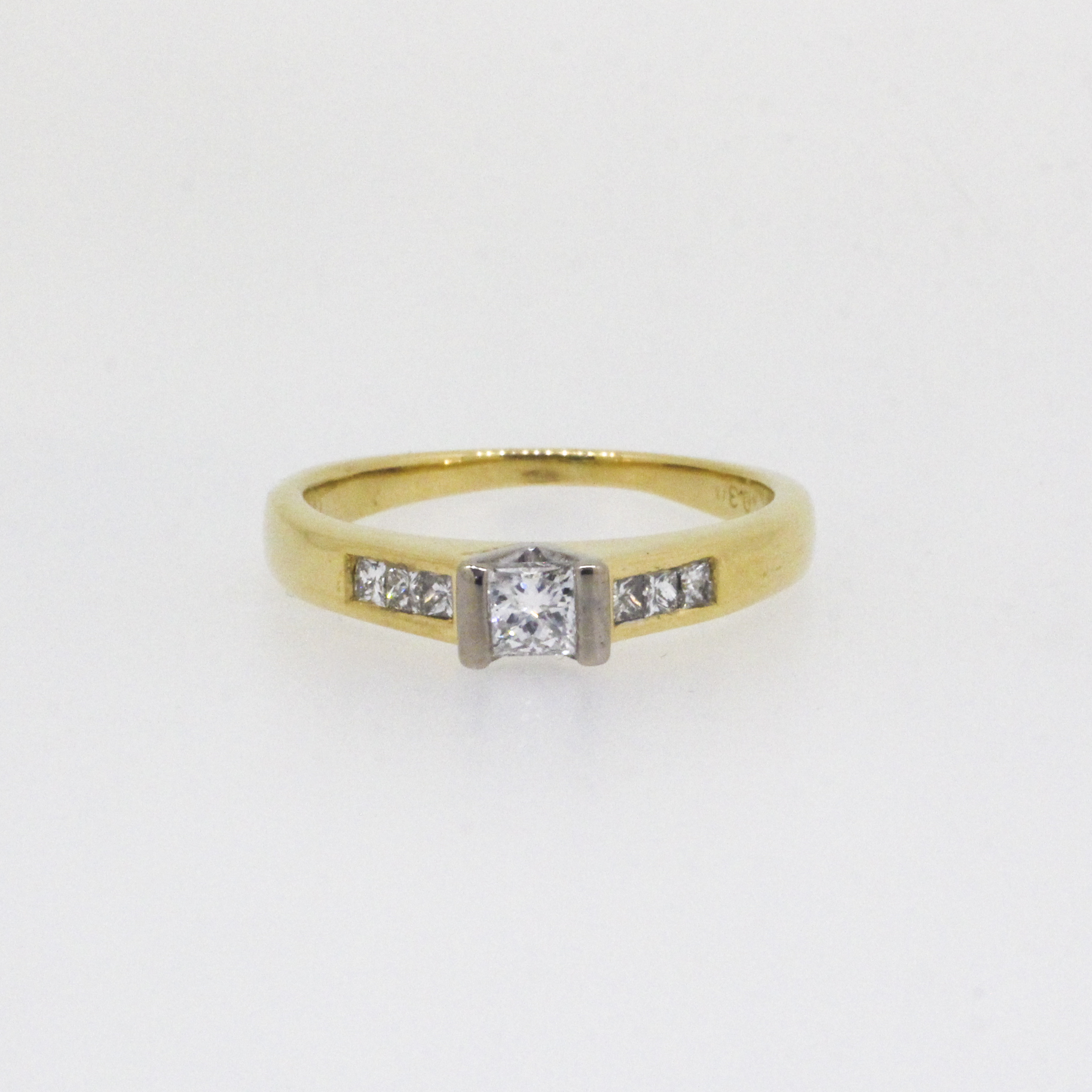 456. · 0.48ct Diamond Ring 5.67g