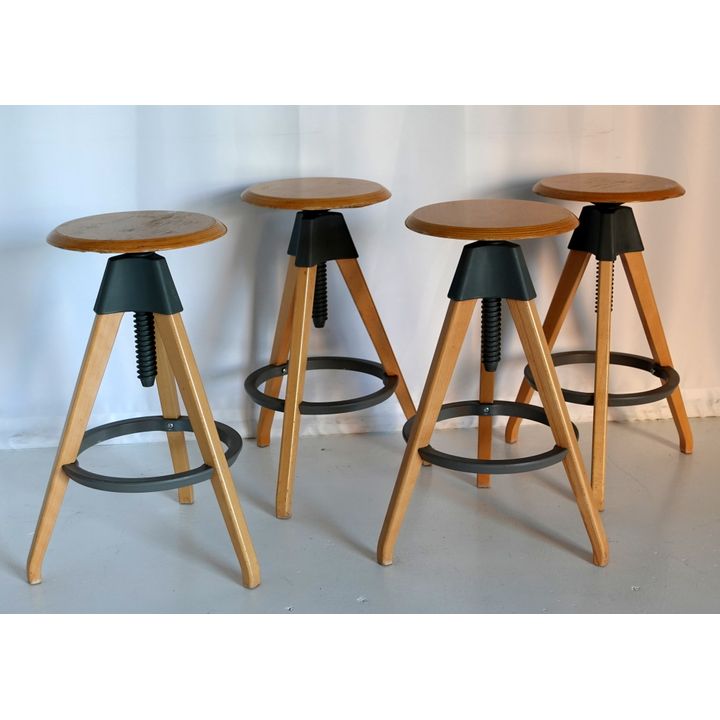 SET OF 4 TELESCOPIC STOOLS
