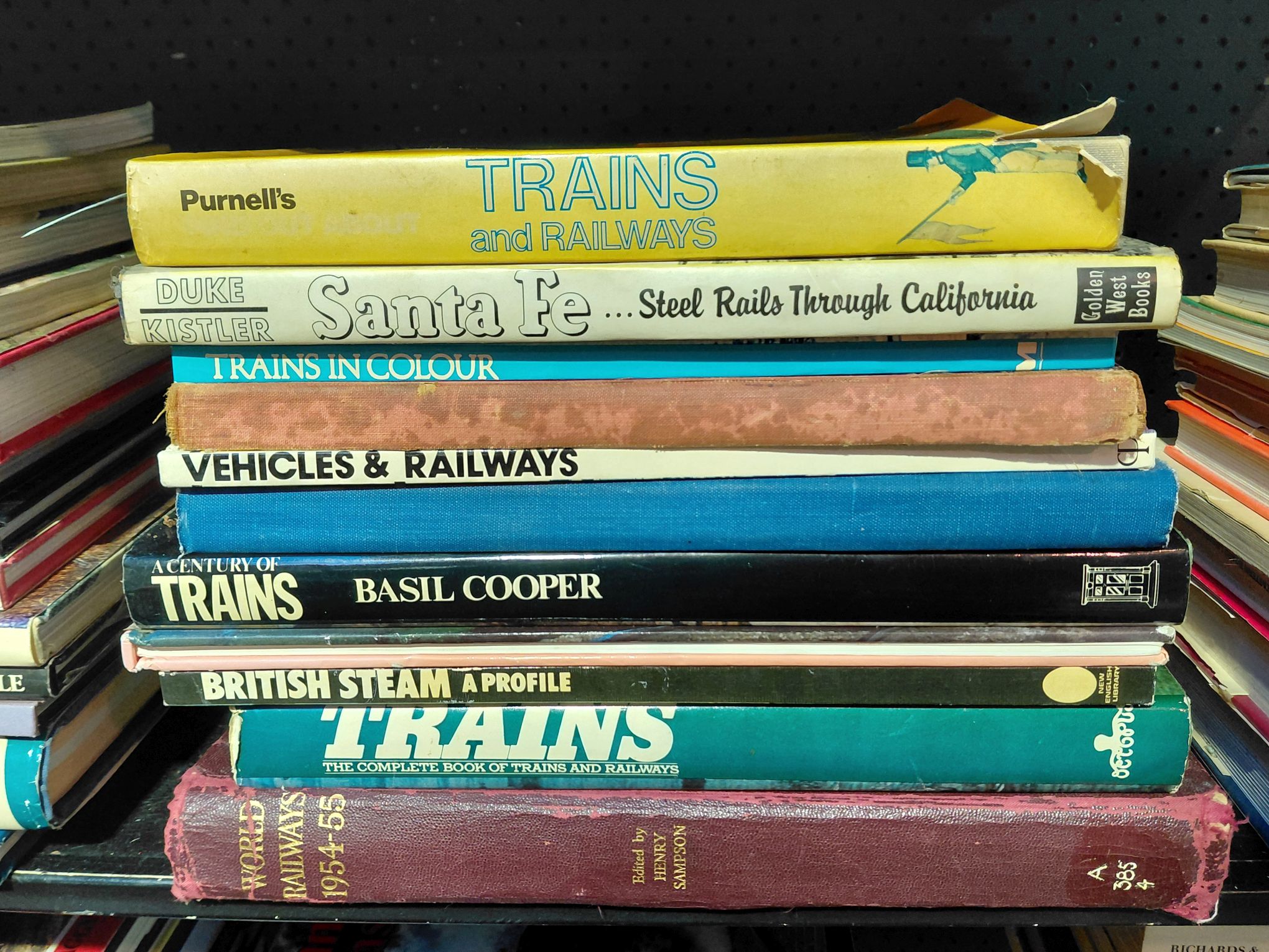 311 · BOOKS - TRAINS