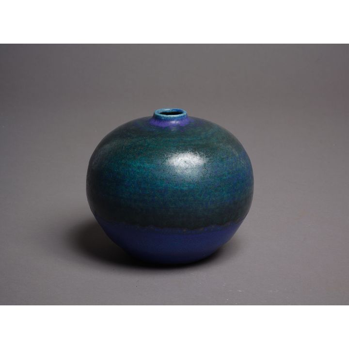 Graeme Storm - Small orb vase