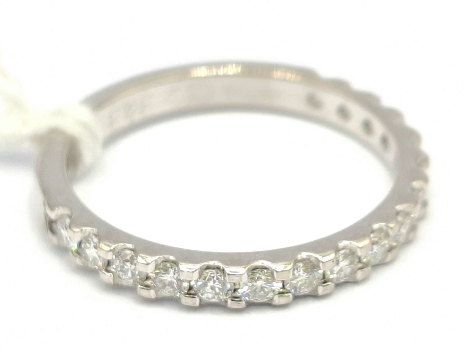 18ct Gold Diamond Ring