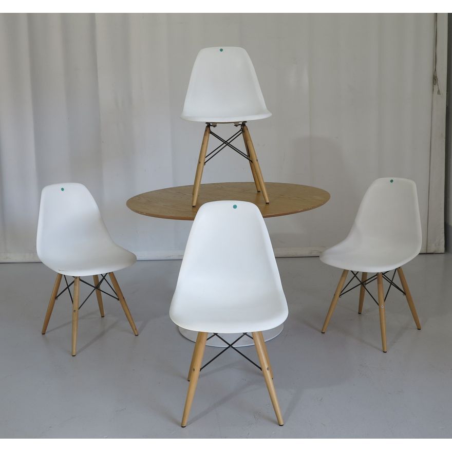 STEEL BASE TABLE AND SET OF 4 CHAIRS