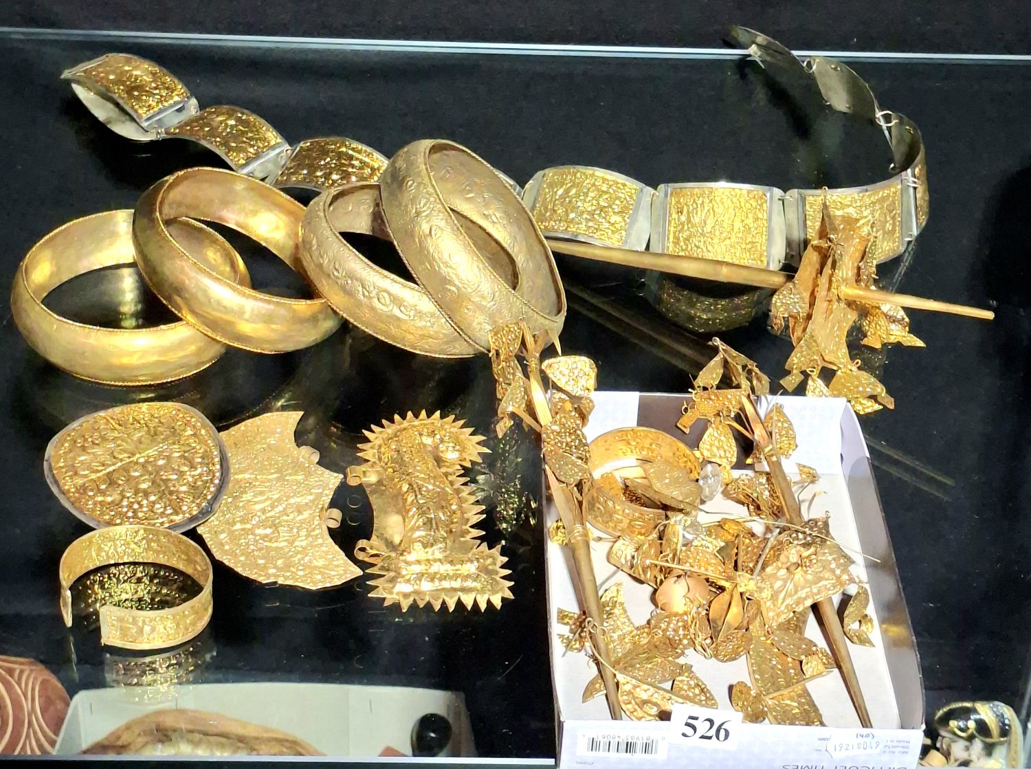 526 · ANGKOLA BATAK WEDDING COSTUME ACCESSORIES