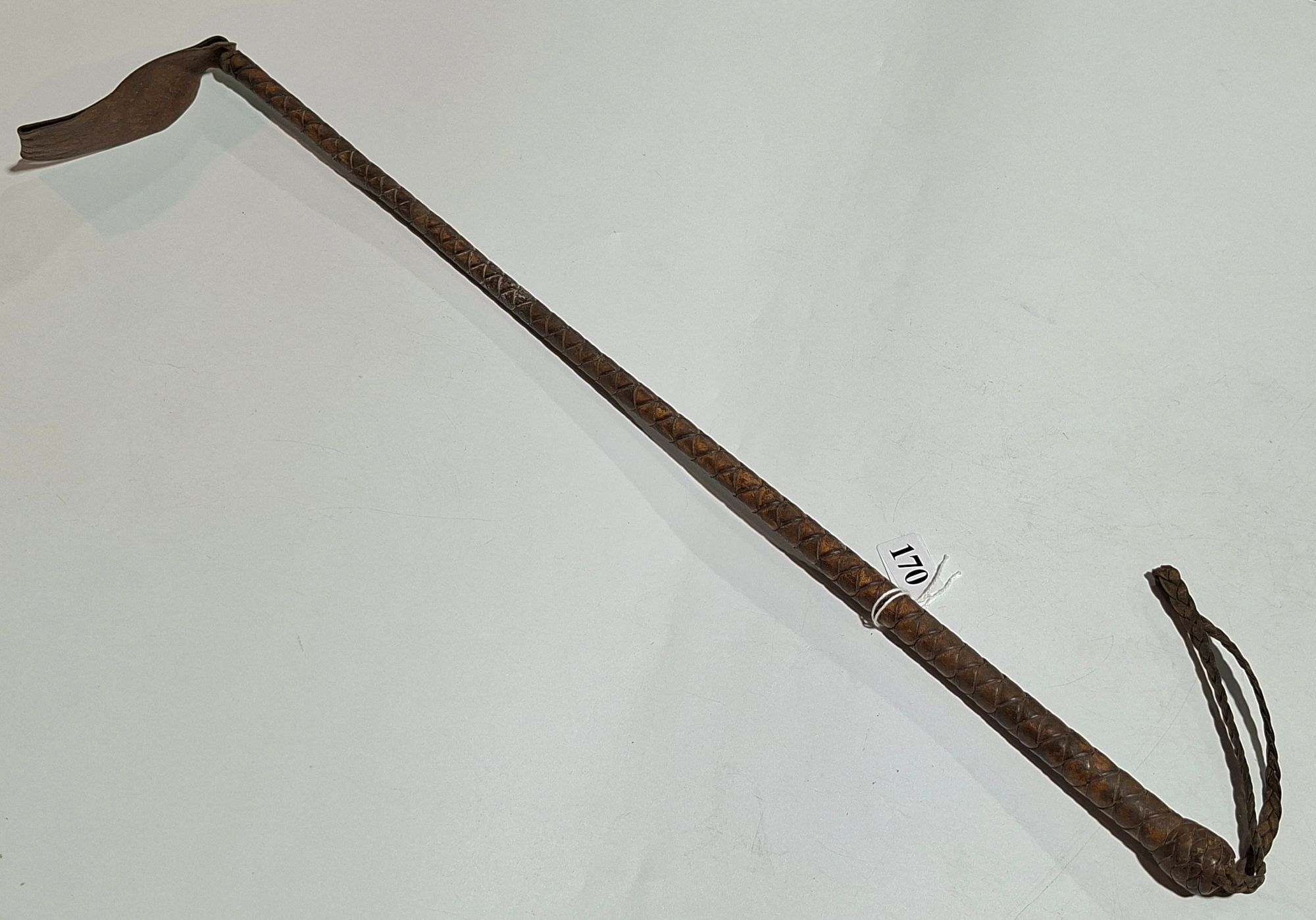 170 · ANTIQUE RIDING CROP