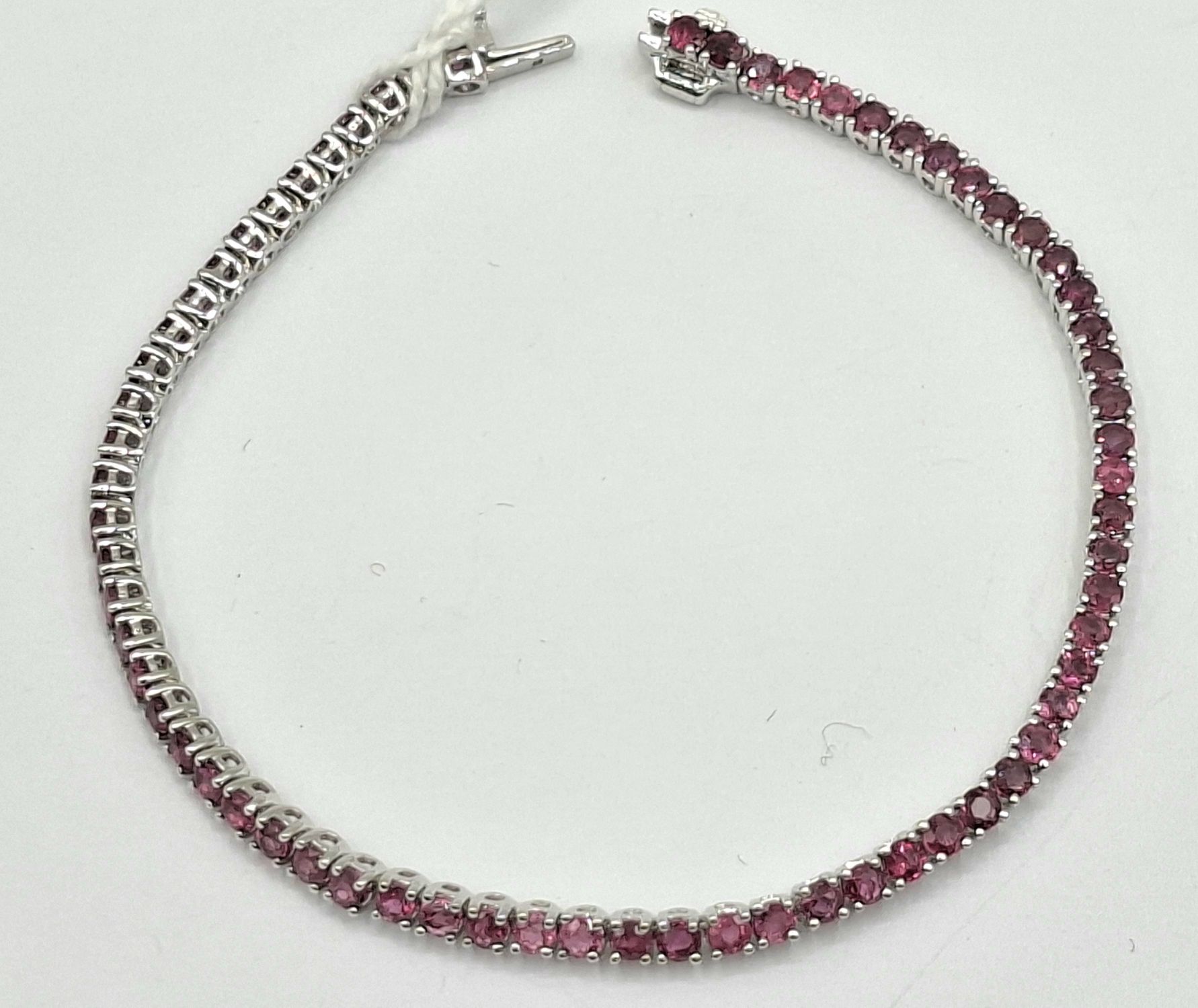 1158 · 9CT GOLD LINE BRACELET