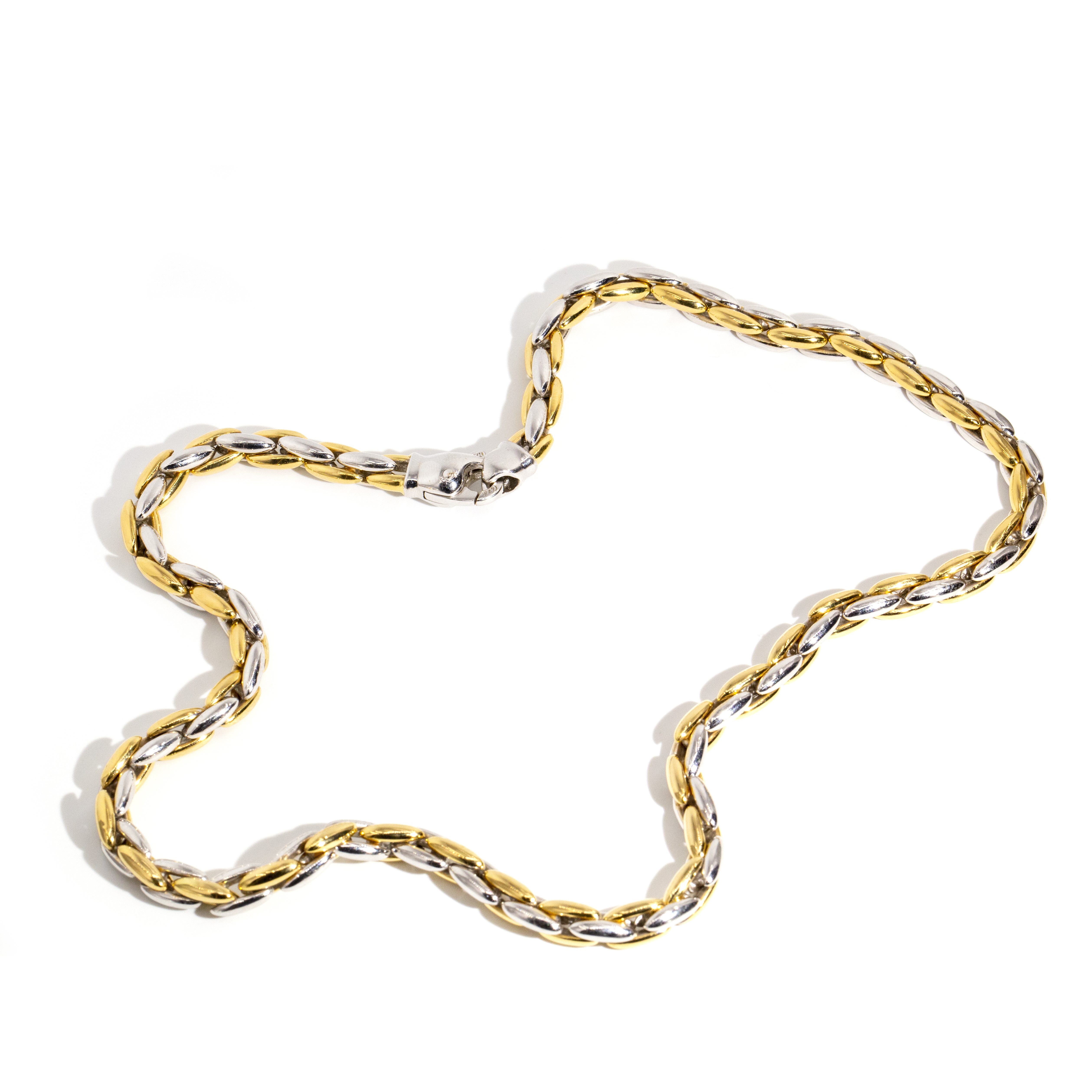 237 · 18 Carat Two-Tone Gold Chain