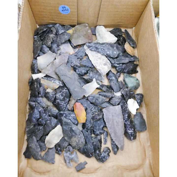 Box Old Shale Arrow Heads etc.