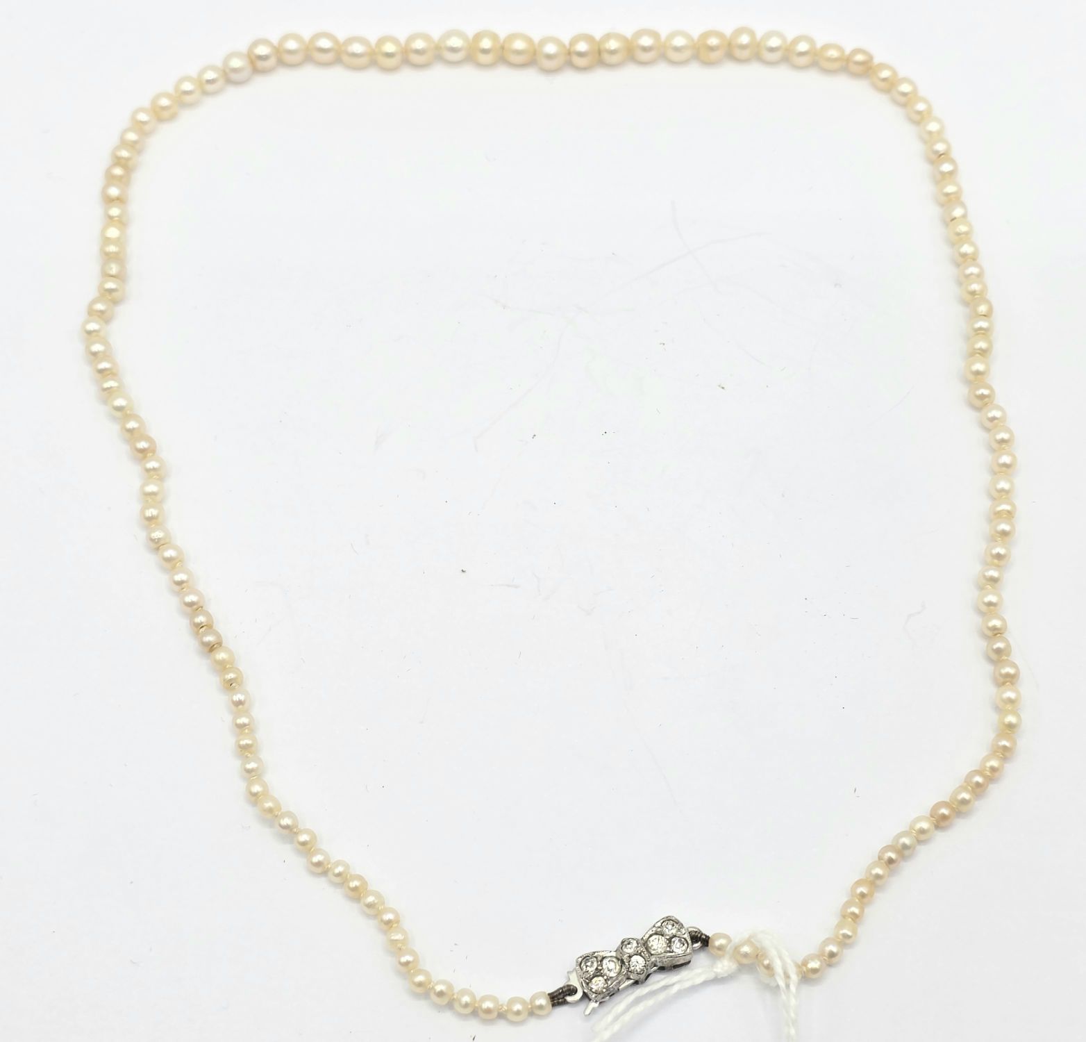 101 · PEARL NECKLACE