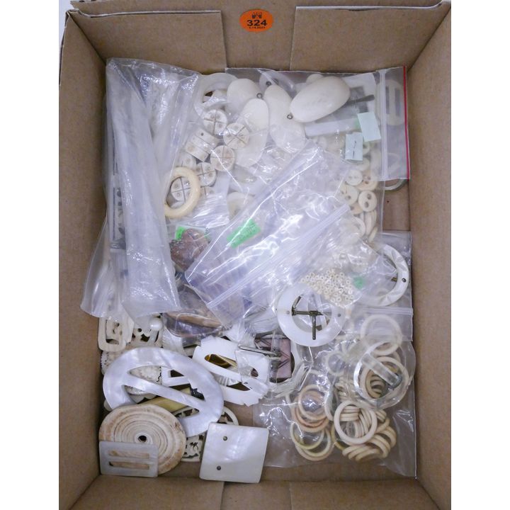 Box Victorian Carved Bone Buttons Etc