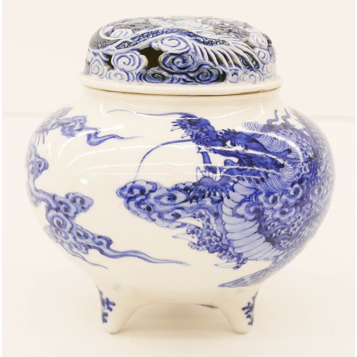 Japanese Meiji Hirado Dragon Koro Censer 5.75''