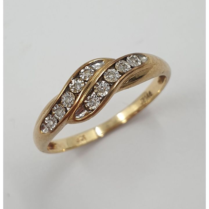 9ct Y/G Diamond Ring