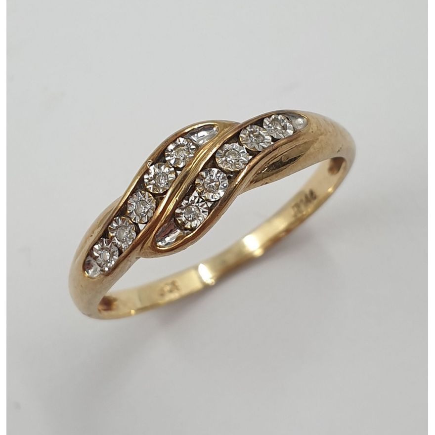 9ct Y/G Diamond Ring