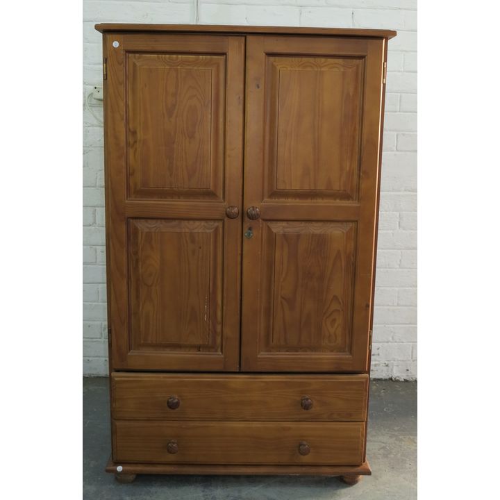 SMALL CUPBOARD