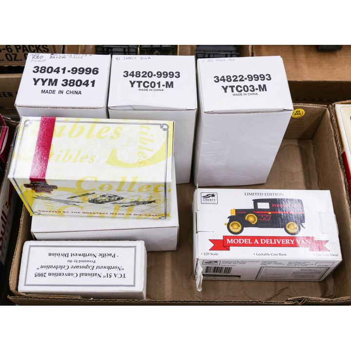 Box Collectible Diecast Cars in Boxes