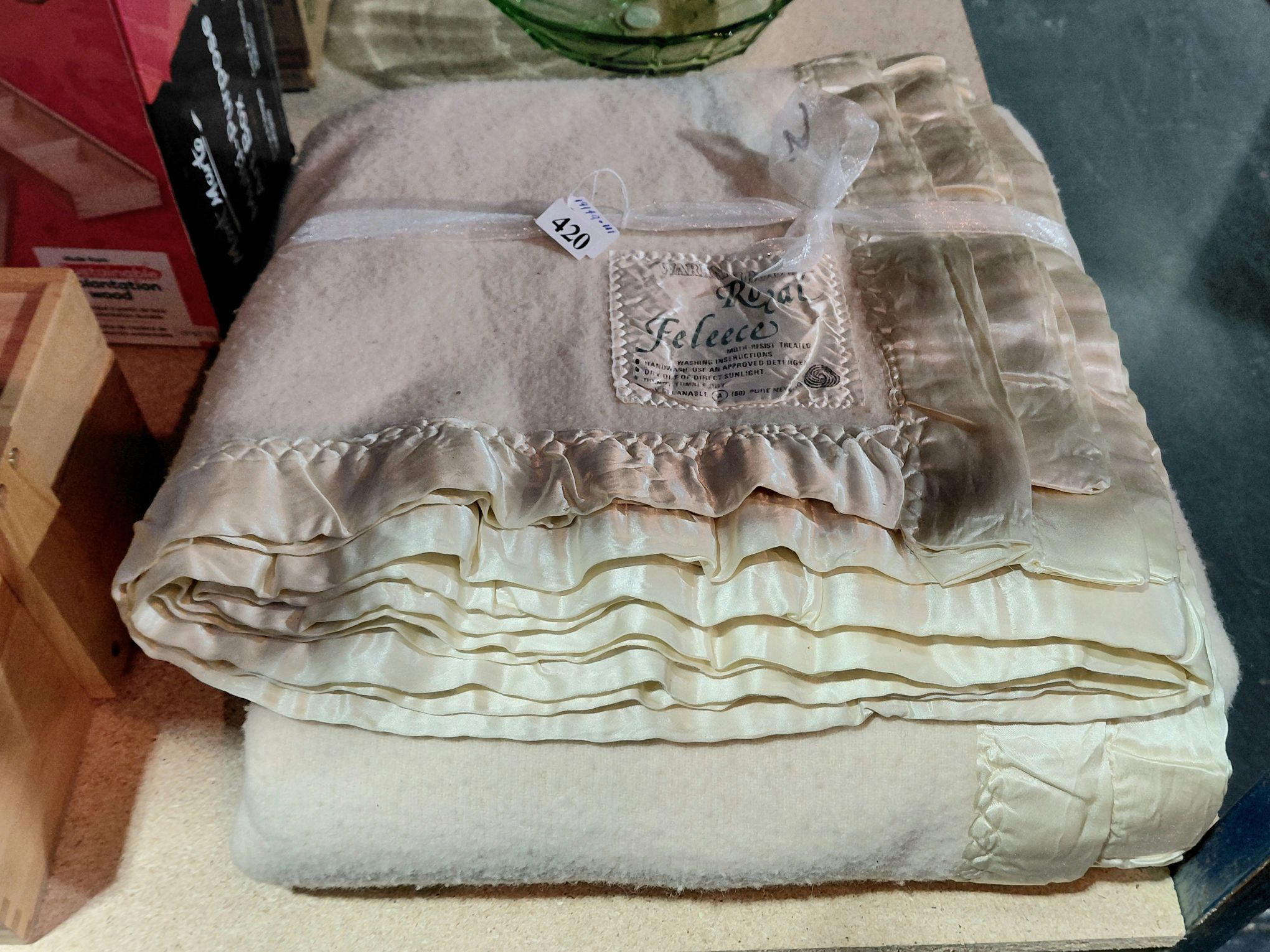 420 · WARNAMBOOL DOUBLE BLANKET