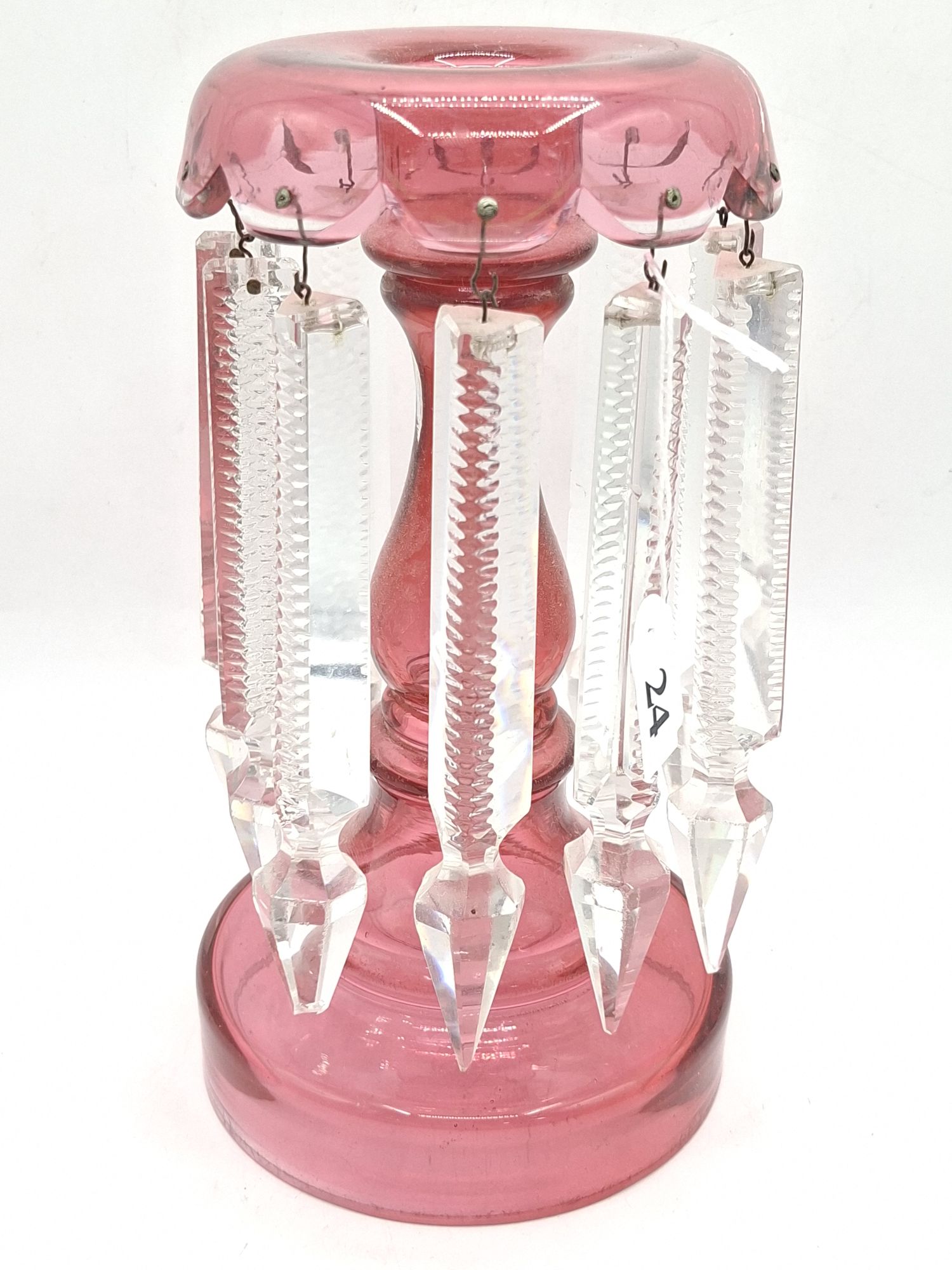 24 · LUSTRE VASE