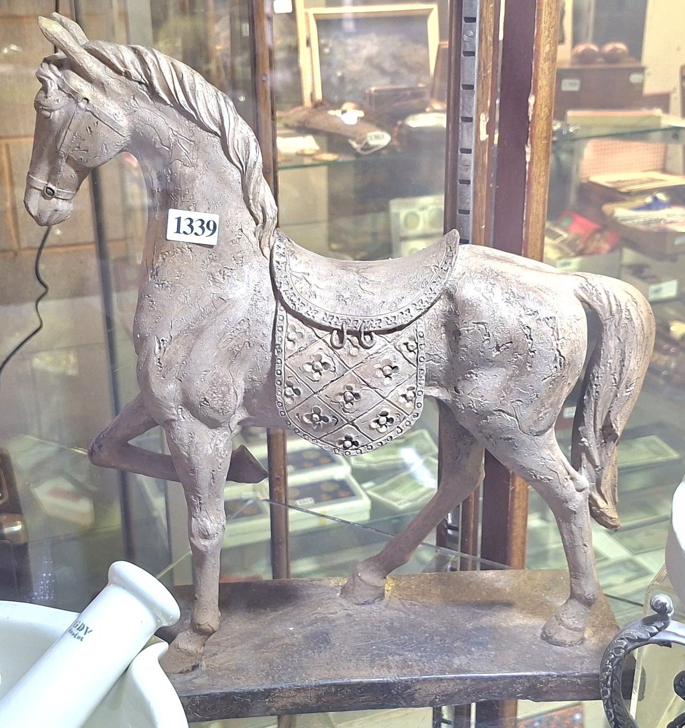 DECORATIVE HORSE ORNAMENT