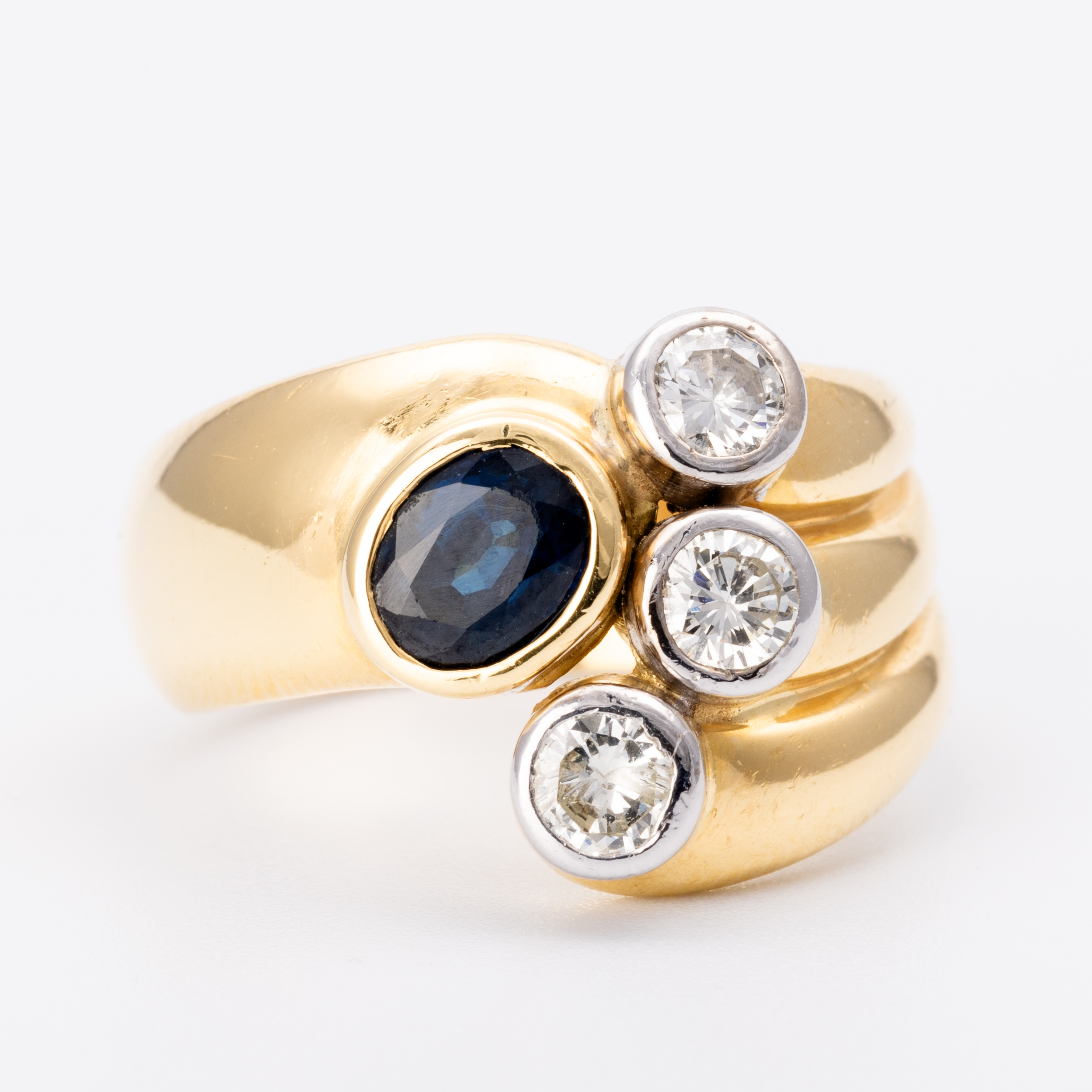 191 · Sapphire & Diamond Ring 18ct Gold