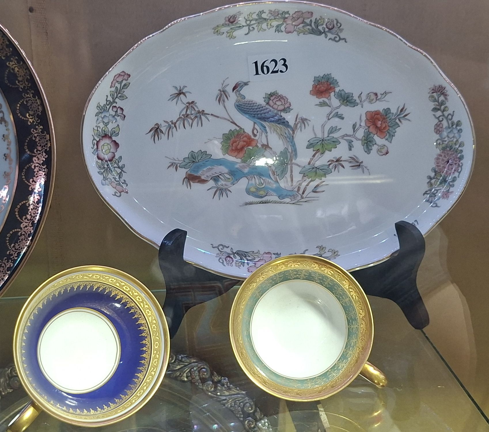 HUTSCHENREUTHER TEA CUPS
