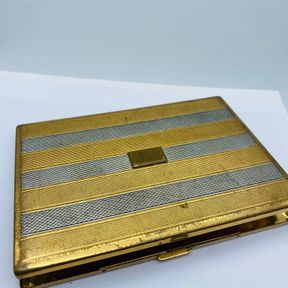 LUXURY COLLECTORS SWISS-MADE VINTAGE BRASS CIGARETTE CASE - 50692/242