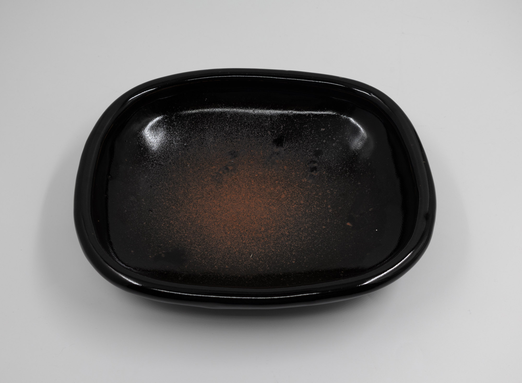 Len Castle - Rectangular dish — NZ auction result