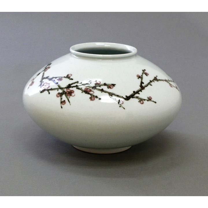 Contemporary Korean Studio Pottery, Large squat vase attributed to Shin Sang-Ho