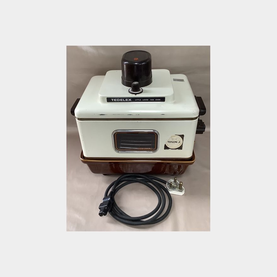 VINTAGE TEDELEX LITTLE LOVIN' FAN OVEN WORKING Traders Auction Group