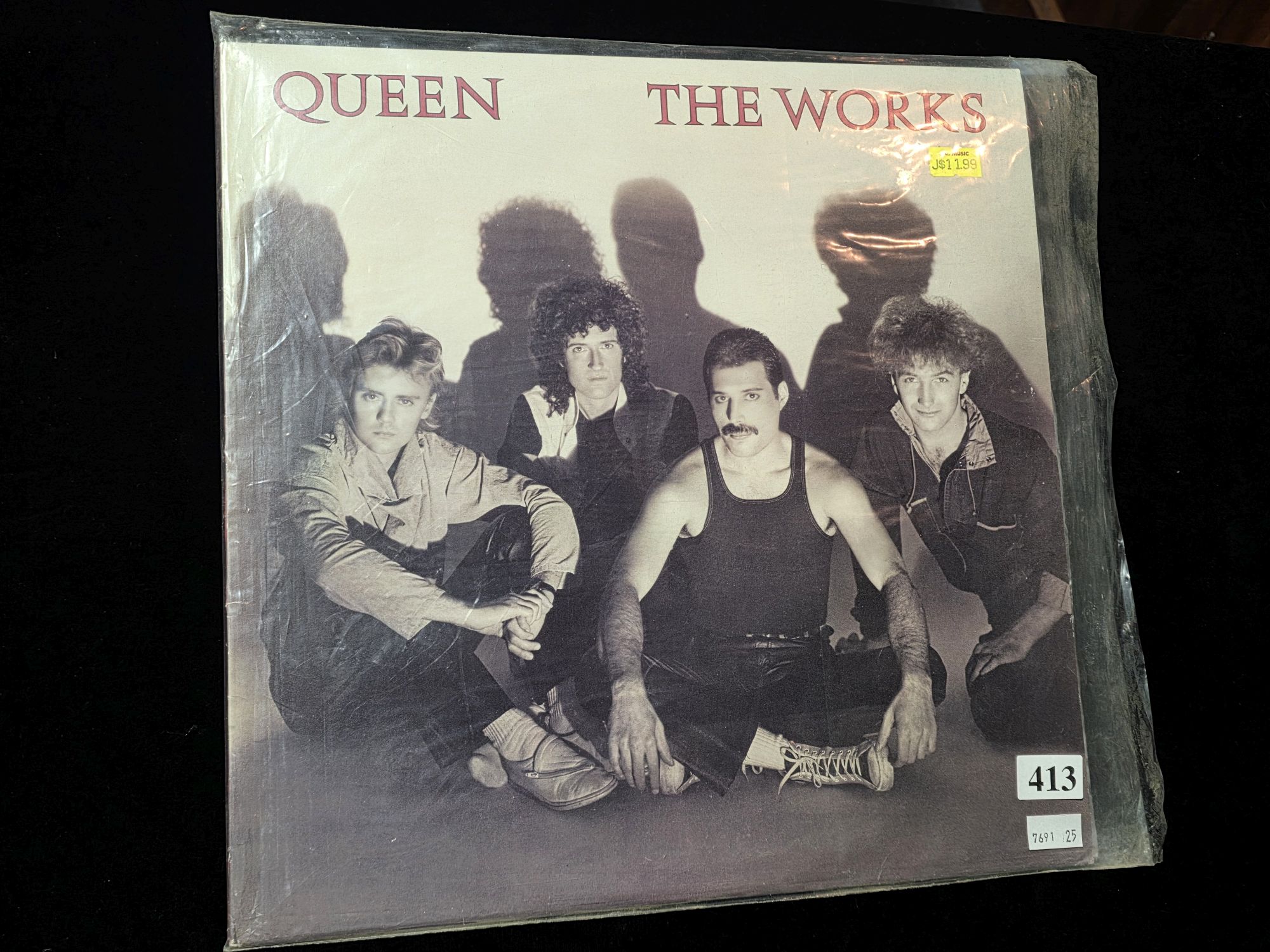 413 · QUEEN