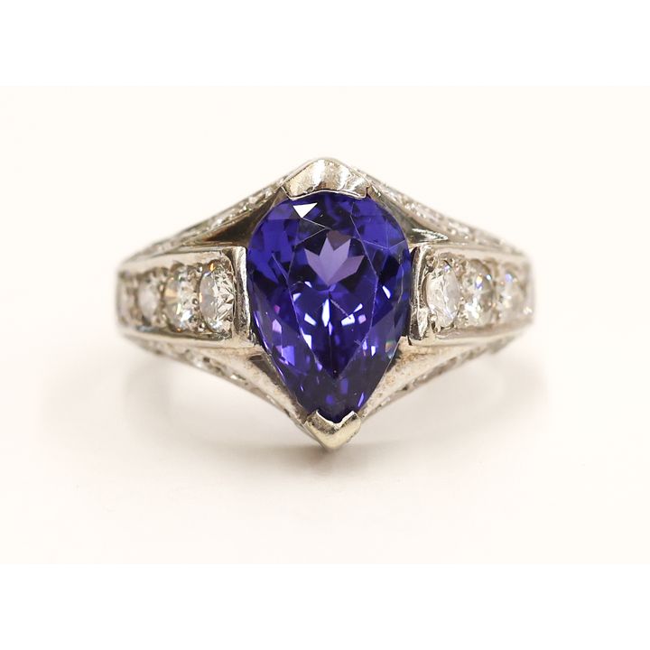 Ladies 14k Tanzanite and Diamond Ring