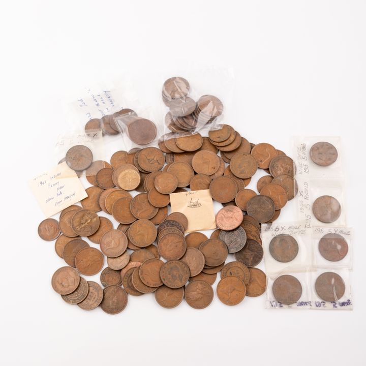 Accumulation, Halfpenny - Penny, 20th Century,