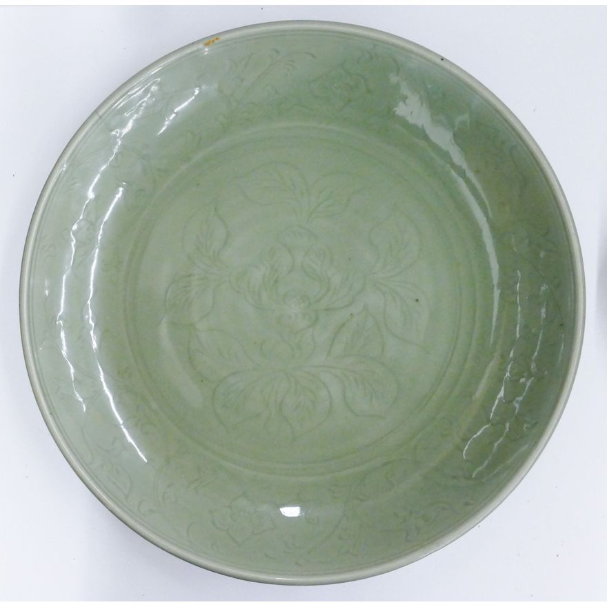 Chinese Yuan/Ming Longquan Celadon Large Charger