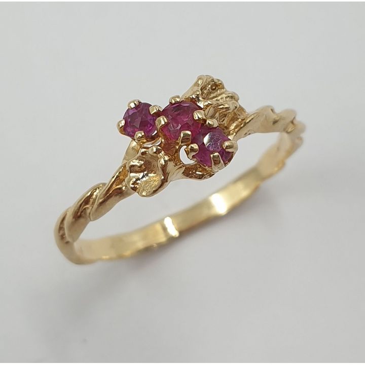9ct Y/G Ruby Ring