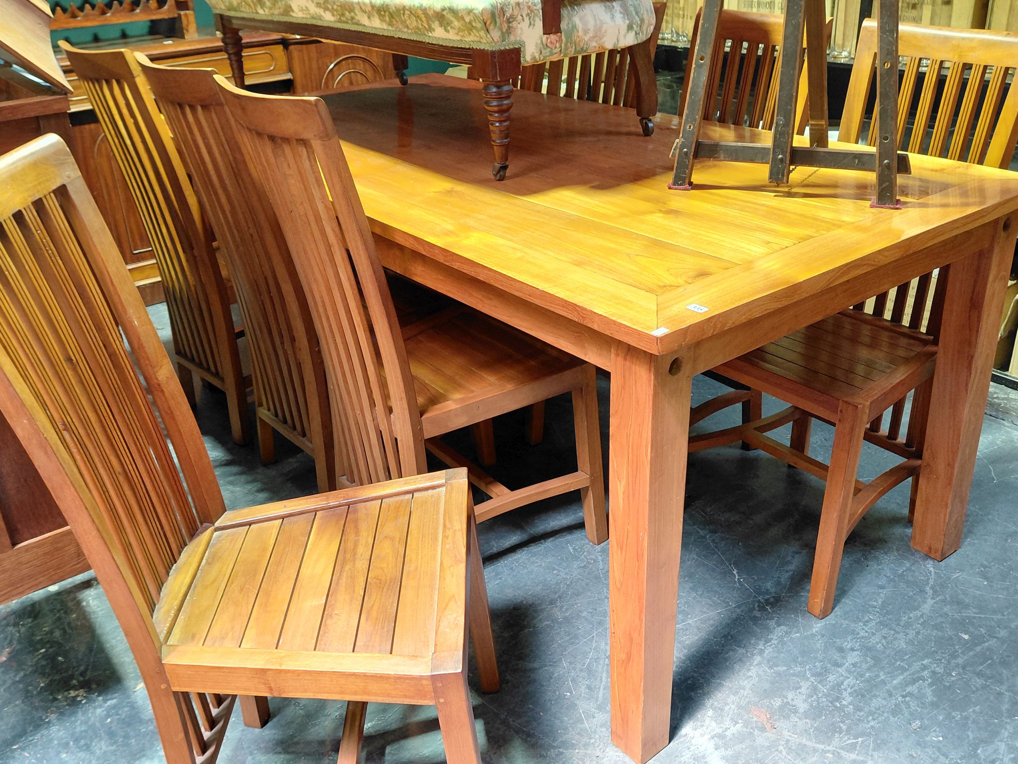 335 · MODERN SOLID TEAK DINING TABLE