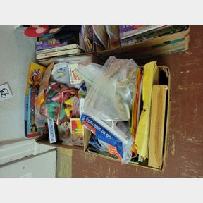 2 Boxes of educational games, puzzles and activities