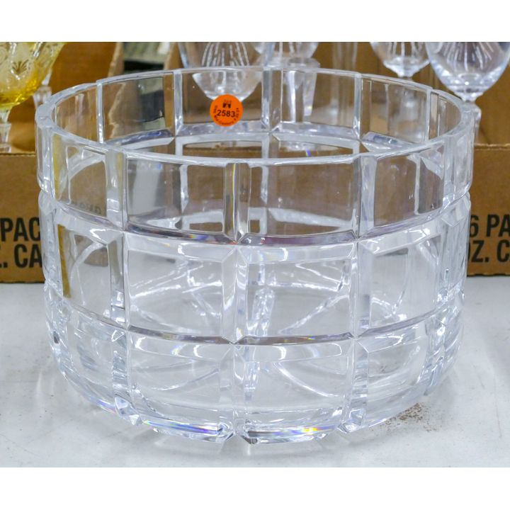 Heavy Cut Crystal Round Center Bowl 9''