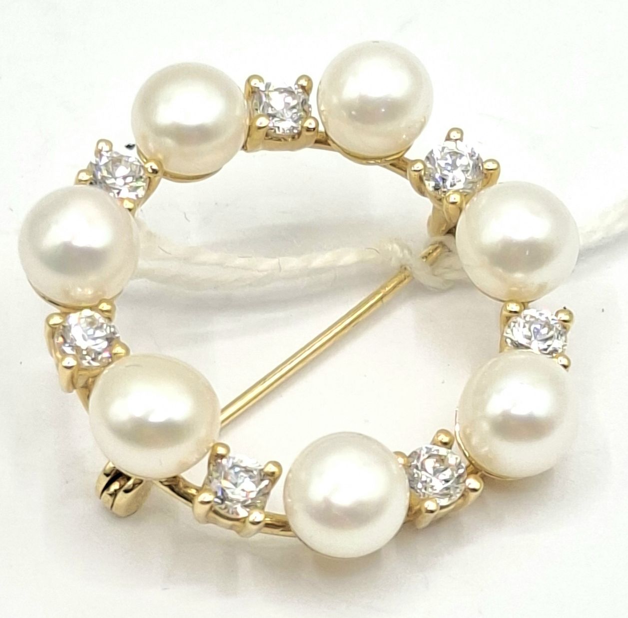 1118 · 14CT PEARL WREATH BROOCH