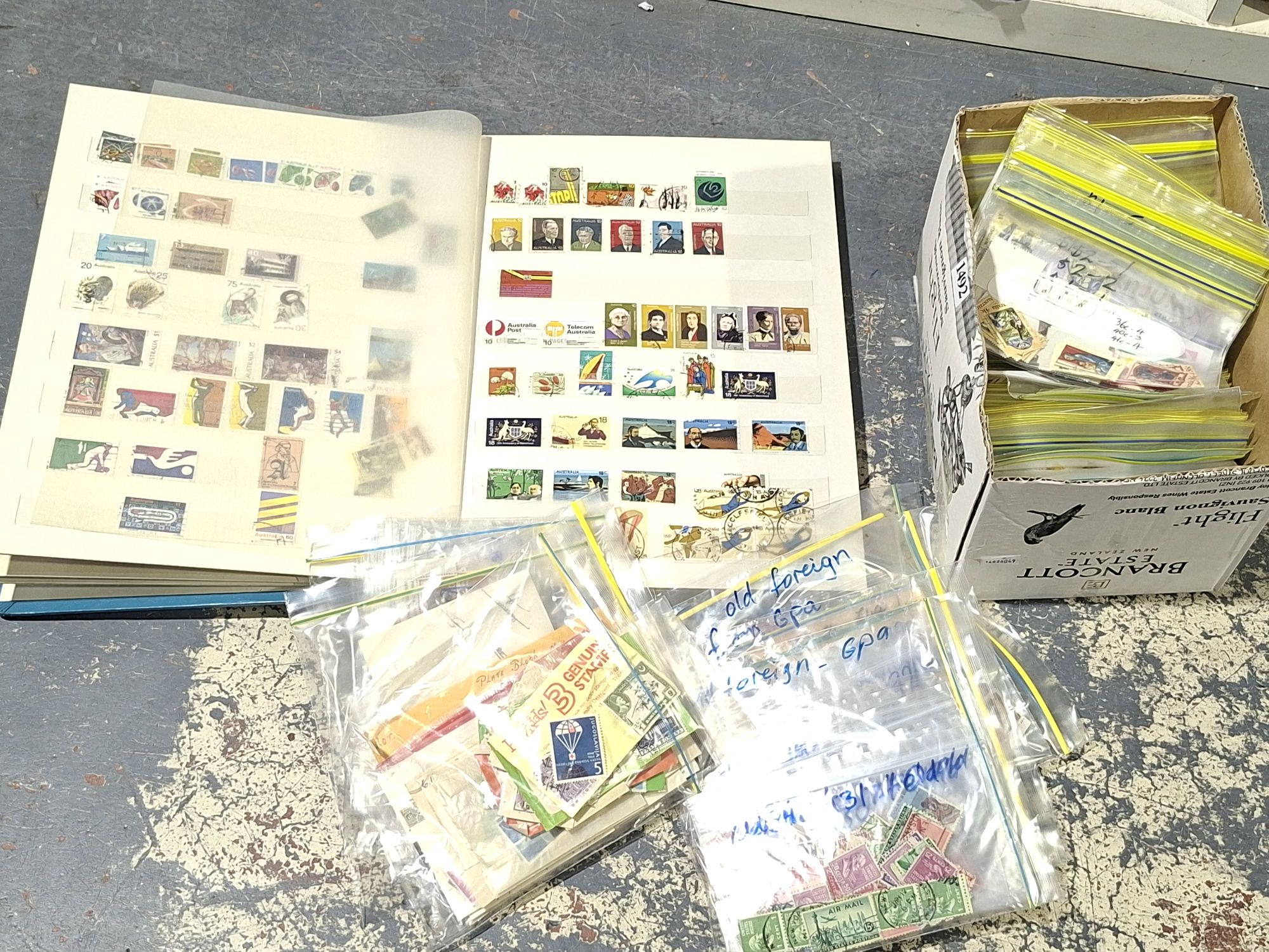 1492 · STAMPS - WORLD AND AUSTRALIAN