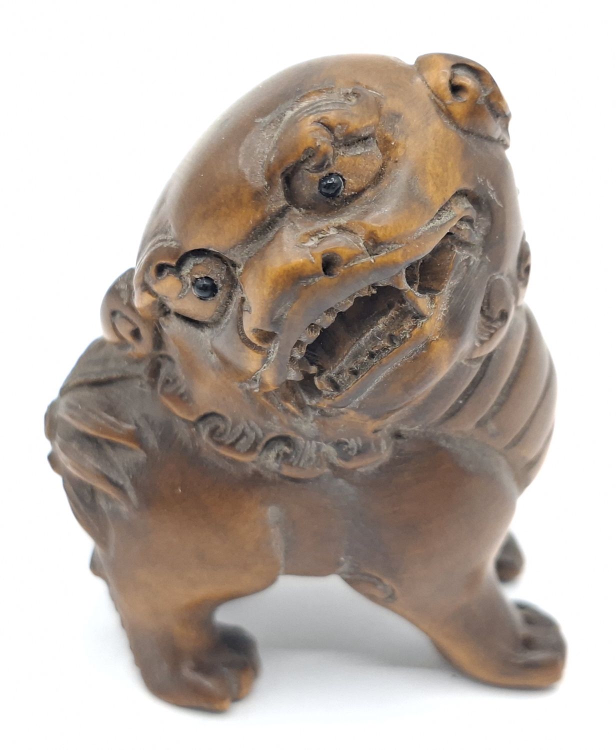 106 · JAPANESE CARVED BOXWOOD NETSUKE