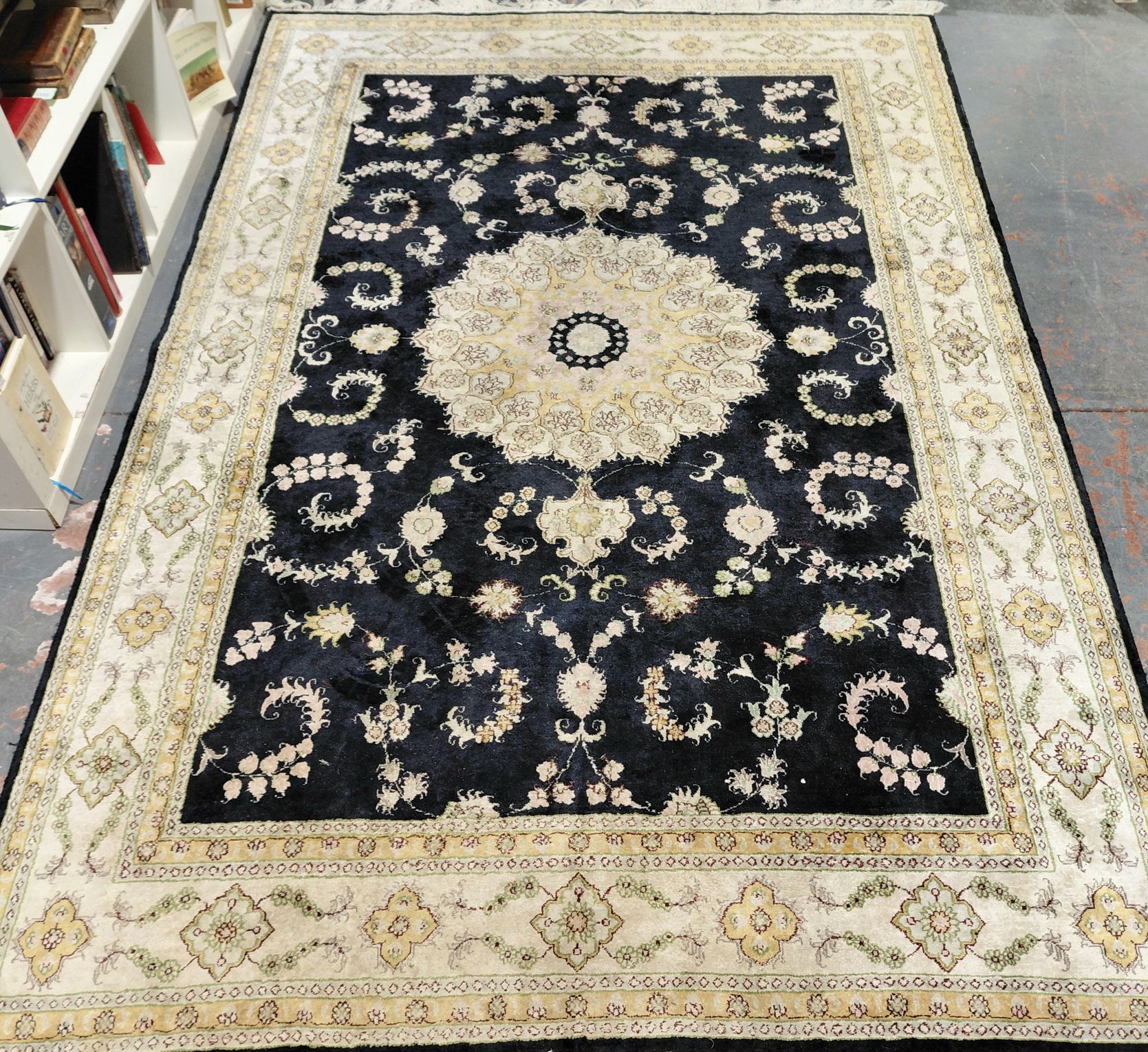 Machine Made Traditional Persian Rug
