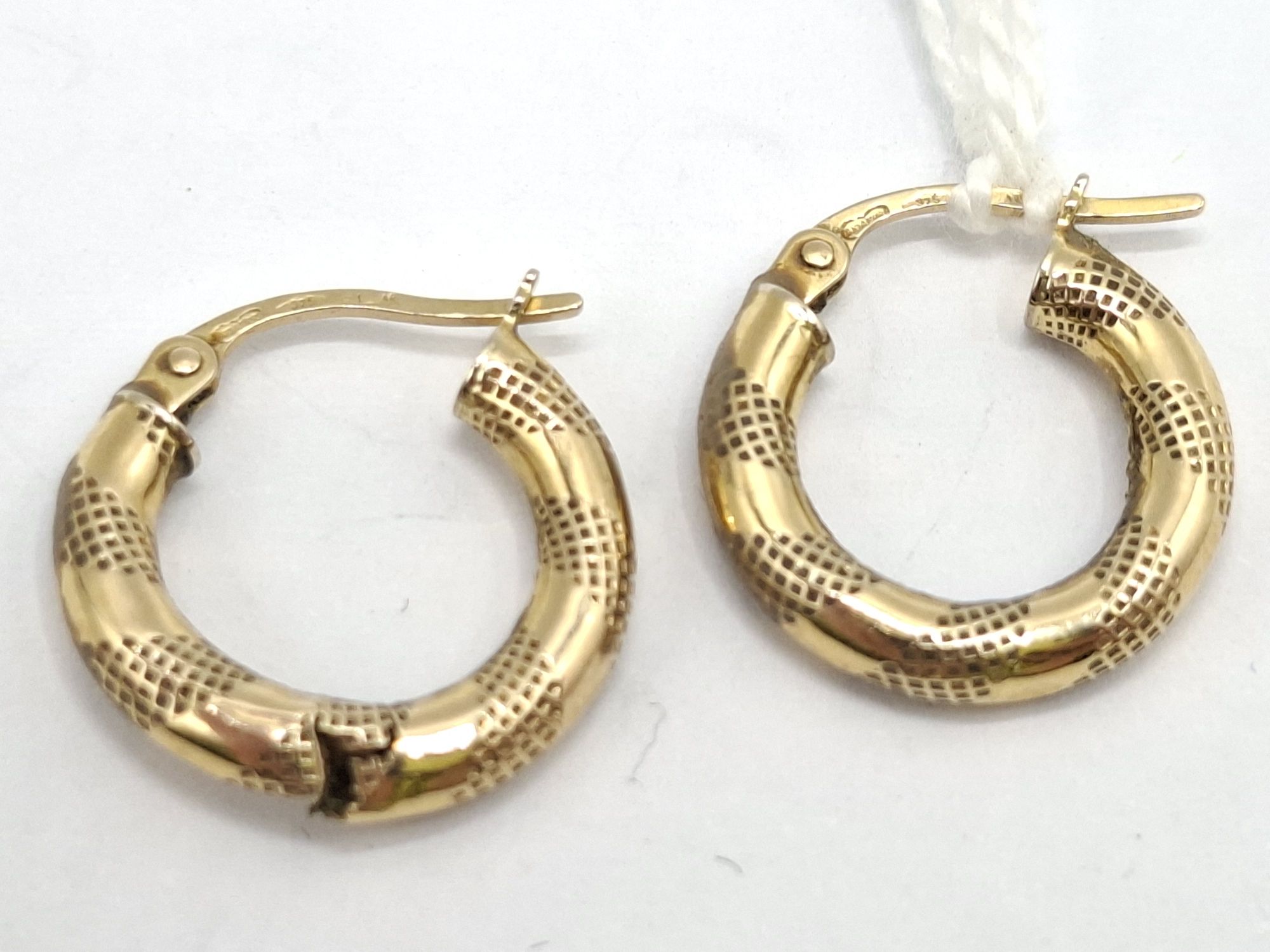9ct Ladies Hoop Earrings