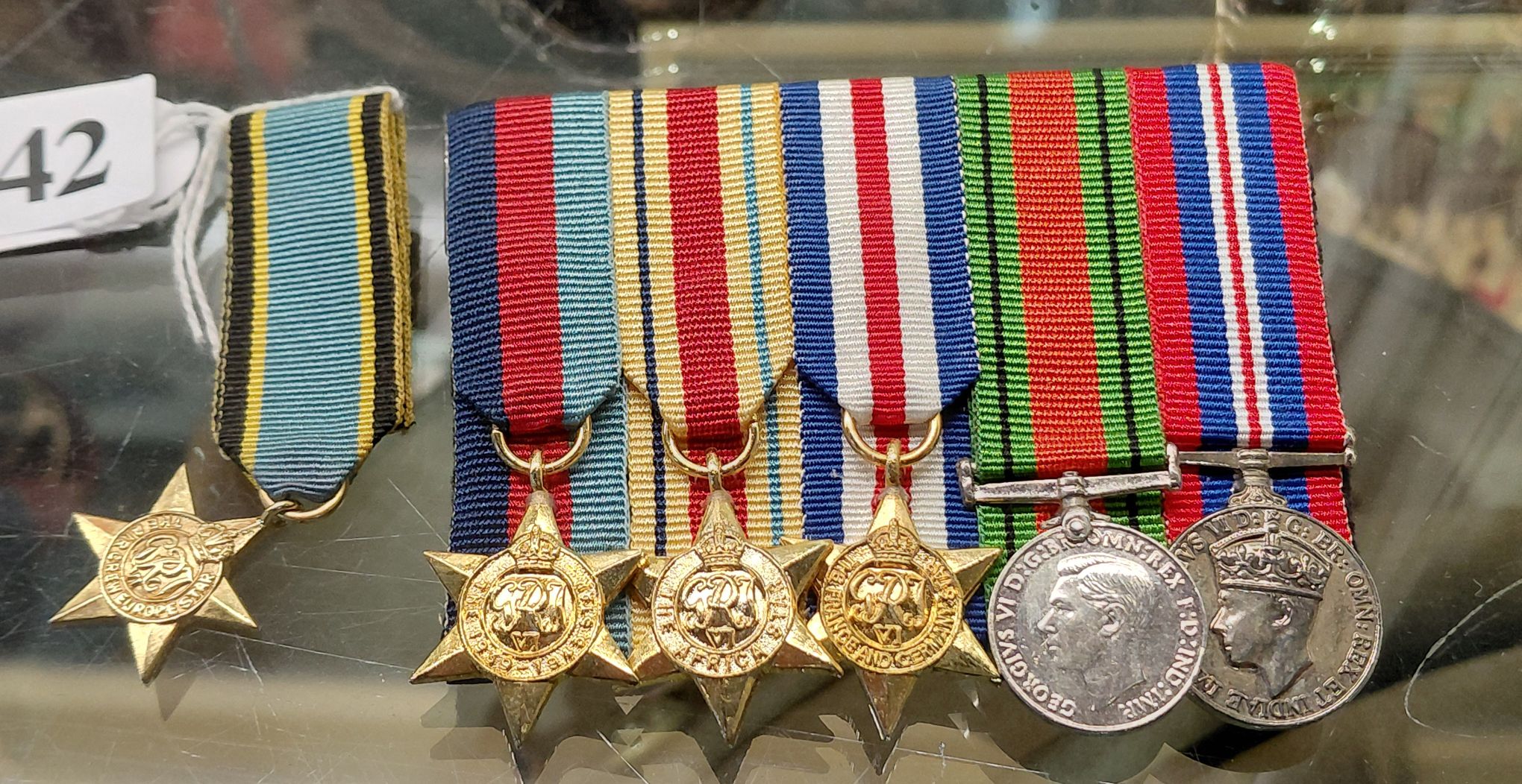 MINIATURE MEDAL BAR