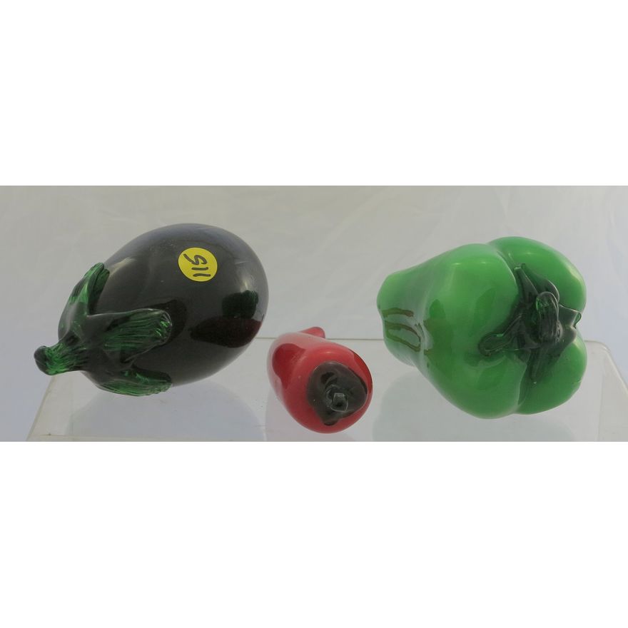 A COLLECTION OF 3 VEGETABLE-SHAPED GLASS PAPERWEIGHTS.