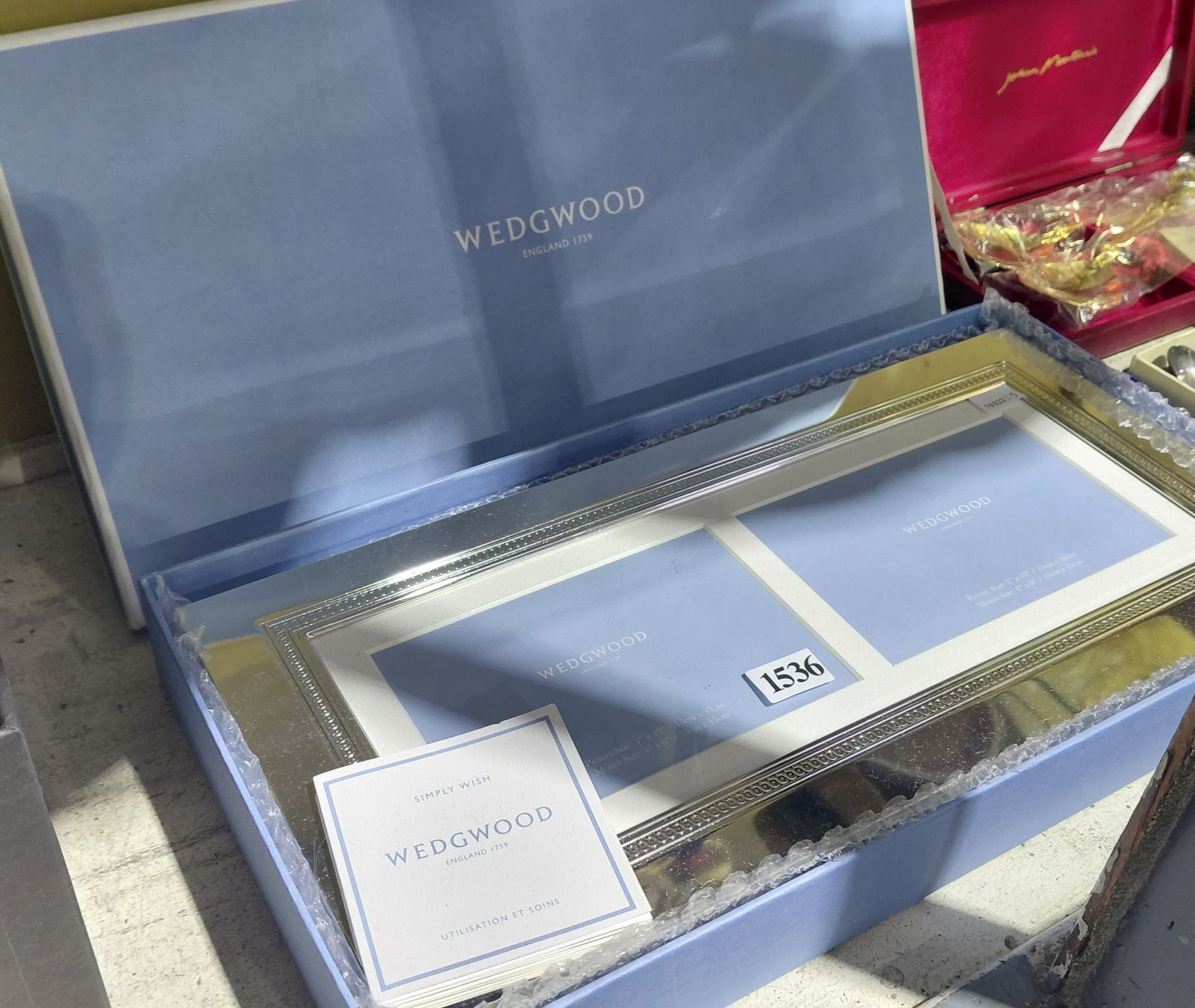 WEDGWOOD 'SIMPLY WISH' PHOTO FRAME