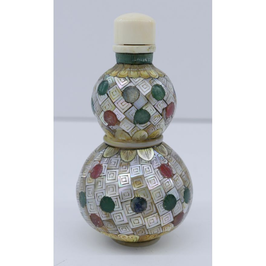 Japanese Meiji Shibayama Snuff Bottle