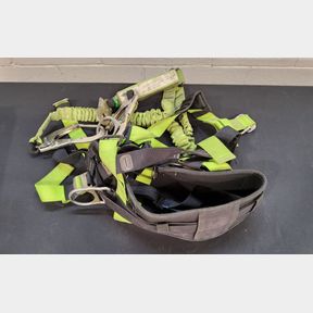 Prosafe safety harness & QSI safety lanyard ( current cert. )