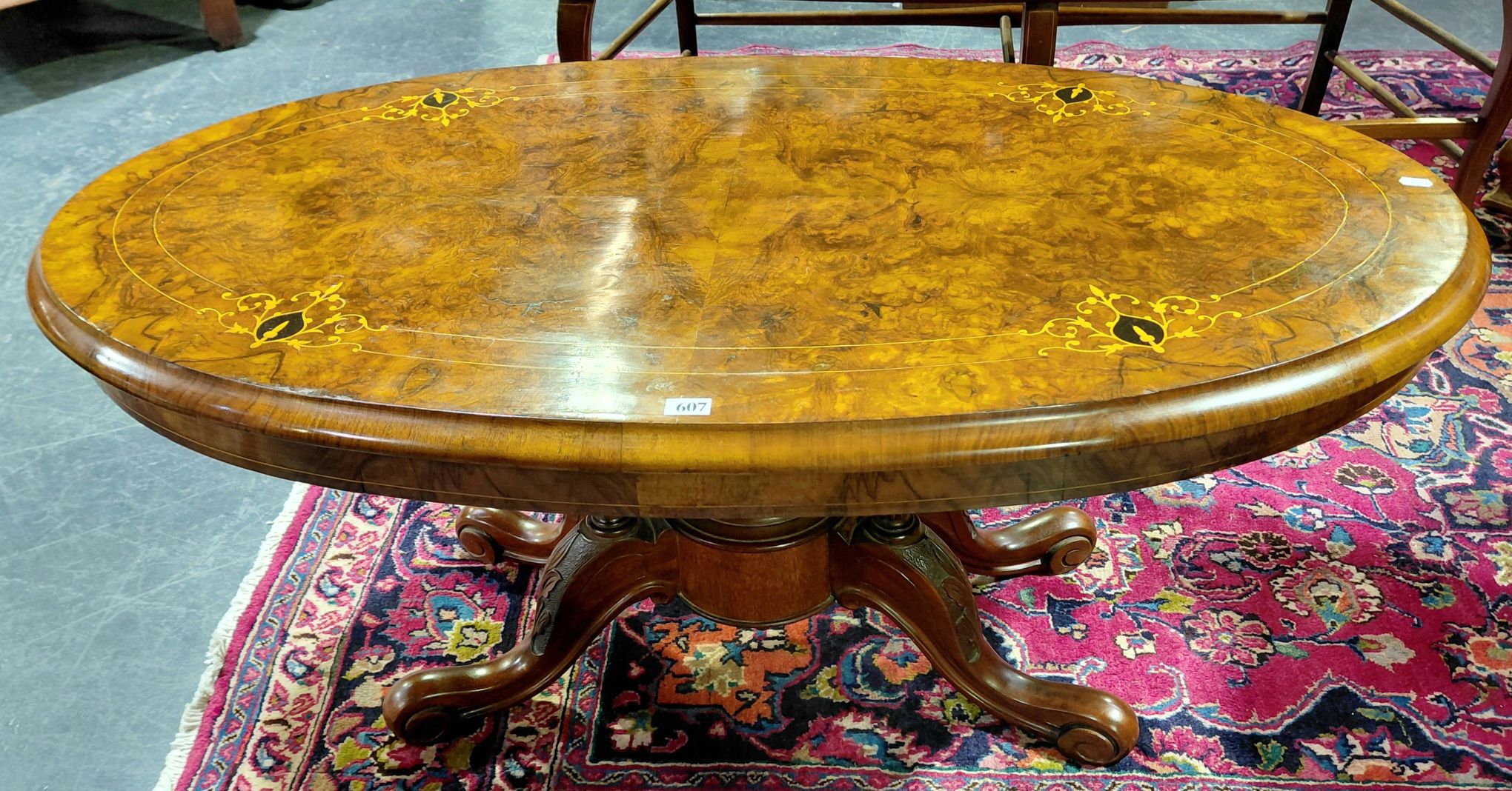 607 · LOW WALNUT OCCASIONAL TABLE