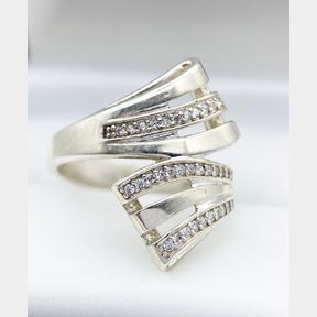 LADIES CUSTOM CUBIC CHANNEL RING SET IN SILVER .4G RING SIZE N 1/2