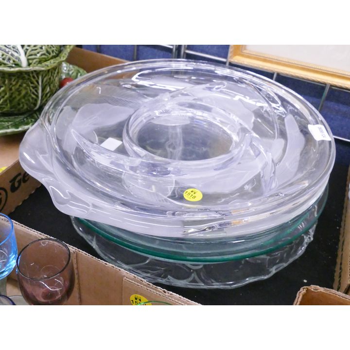 Stack 7pc Glass Serving Trays